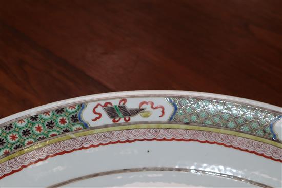 A large Chinese famille verte dish diameter 56cm